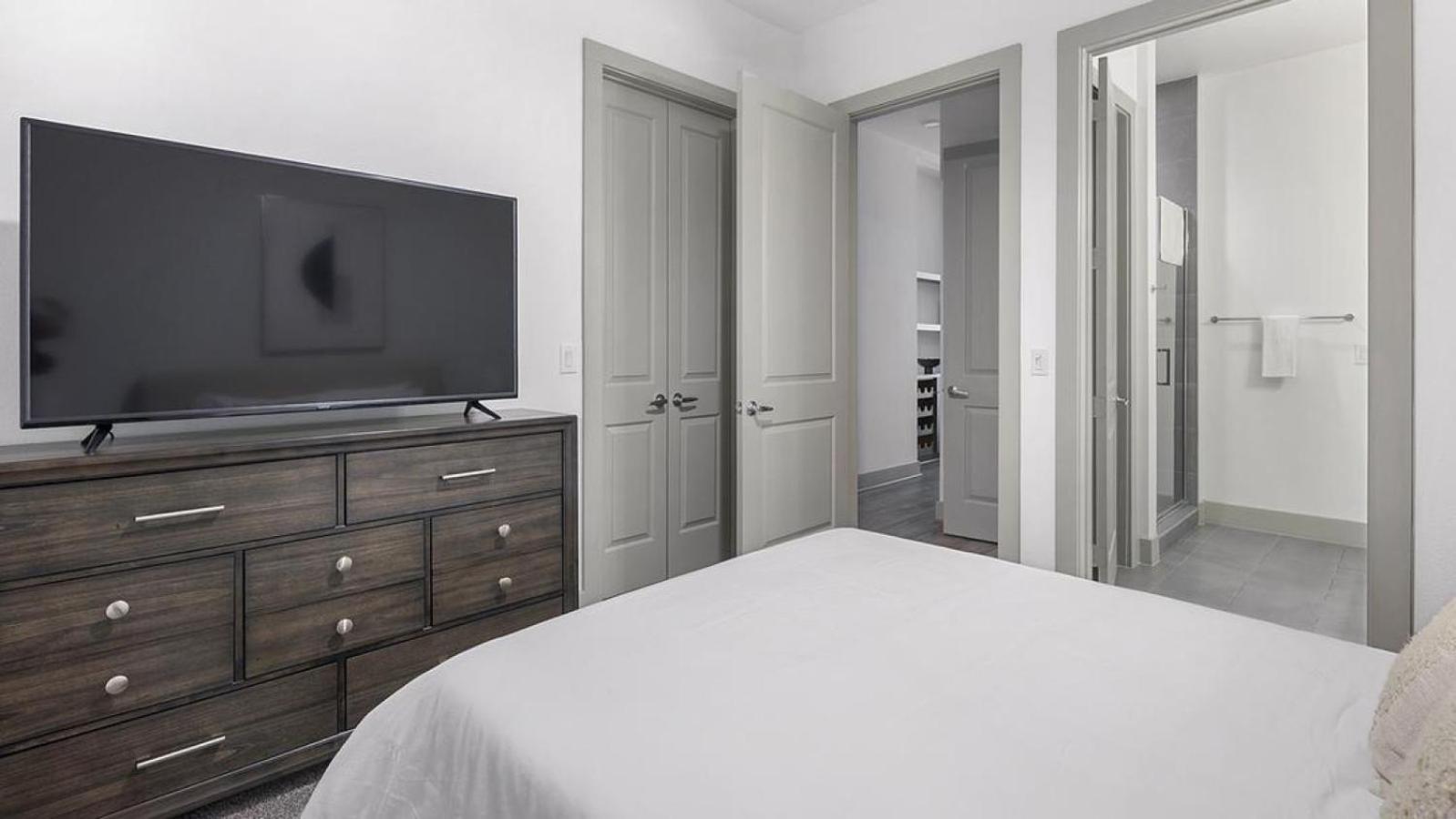 Landing - Modern Apartment With Amazing Amenities Houston Buitenkant foto