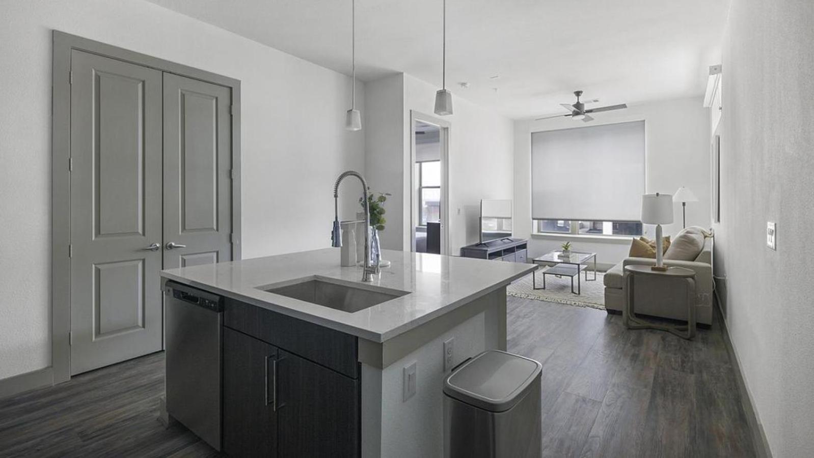 Landing - Modern Apartment With Amazing Amenities Houston Buitenkant foto