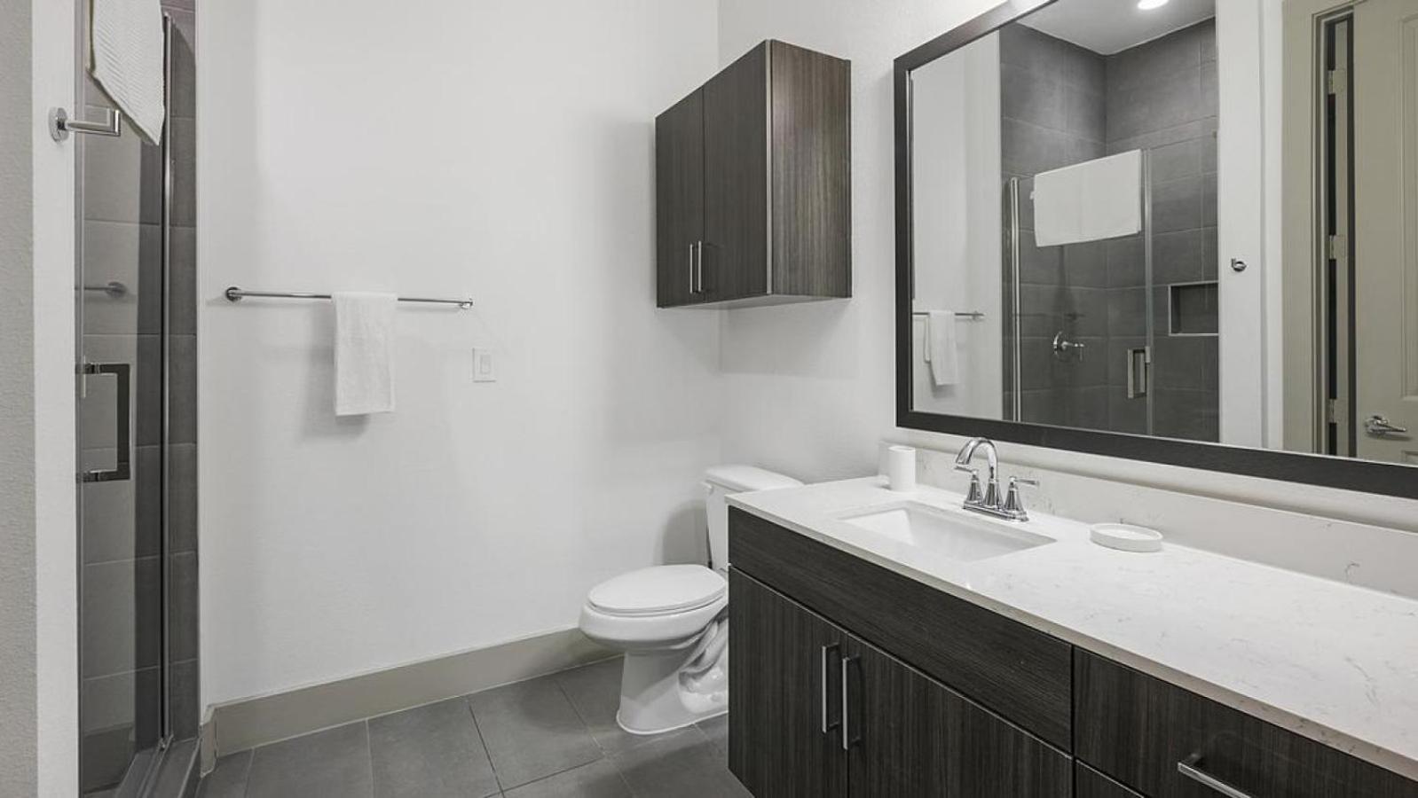 Landing - Modern Apartment With Amazing Amenities Houston Buitenkant foto
