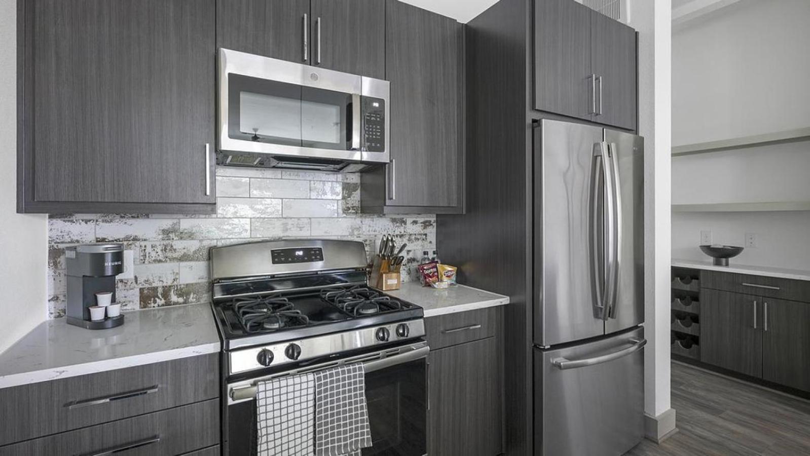 Landing - Modern Apartment With Amazing Amenities Houston Buitenkant foto